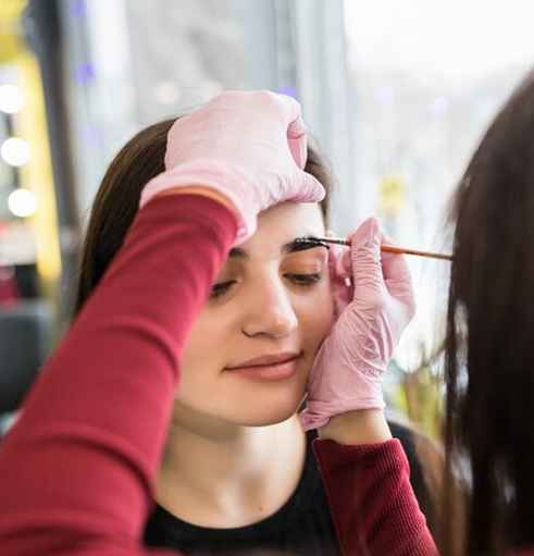 Best Eyebrow Tinting